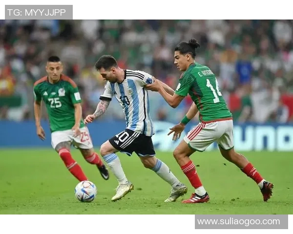 德国足球明星解说的魅力与技巧解析,带你领略足球世界的精彩瞬间 德国足球明星解说的魅力与技巧解析,带你领略足球世界的精彩瞬间