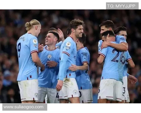 意大利足球明星加盟曼城助力球队争夺英超冠军荣耀