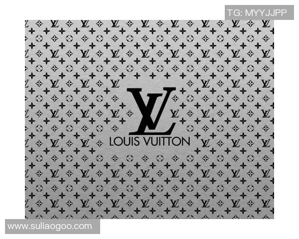 足球明星携手LV书包展现时尚魅力引领潮流风向标