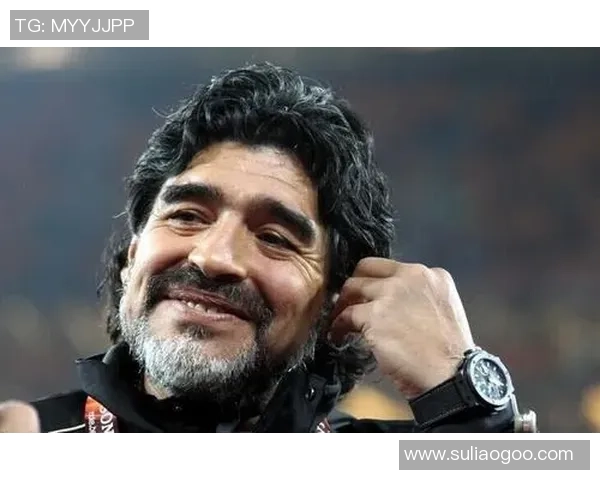 足球明星面具背后的故事与他们的传奇时刻揭秘